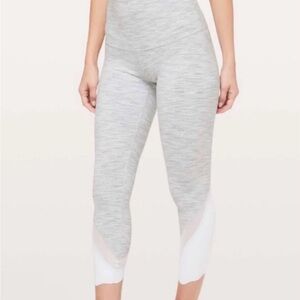 Lululemon Wunder Under Scalloped Hem, High-rise 23” Leggings size 2